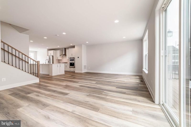 6227 Almerico Pl, Alexandria, VA 22312