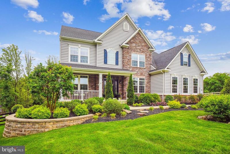 18380 Chelsea Knolls Dr, Mount Airy, MD 21771