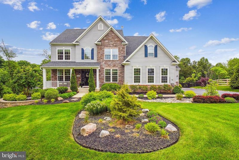 18380 Chelsea Knolls Dr, Mount Airy, MD 21771