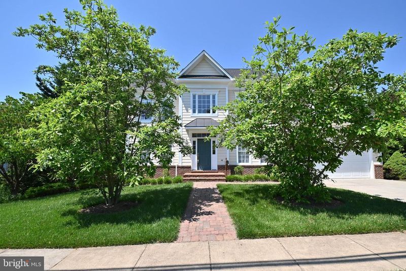 3008 N Westmoreland St, Arlington, VA 22213