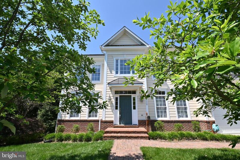 3008 N Westmoreland St, Arlington, VA 22213