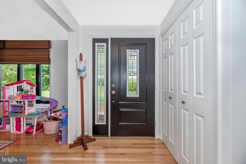 12801 Boxwood Ln, Union Bridge, MD 21791