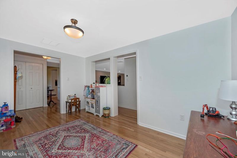 12801 Boxwood Ln, Union Bridge, MD 21791