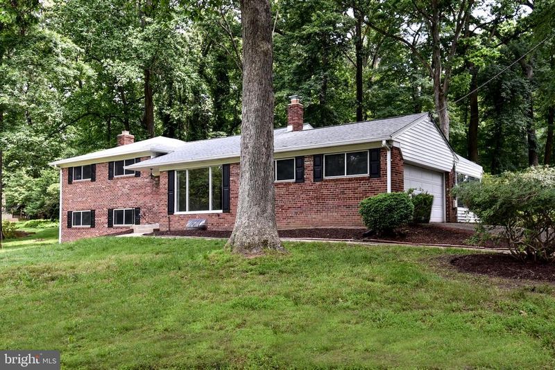 13607 Wendover Rd, Silver Spring, MD 20904