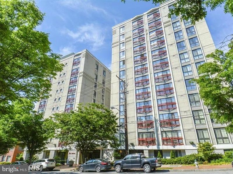 7923 Eastern Ave #902, Silver Spring, MD 20910