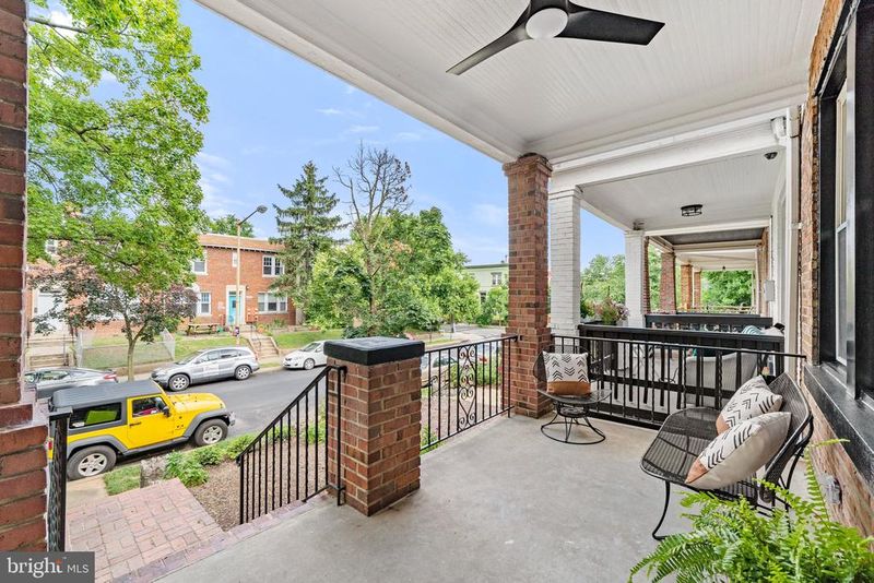 249 16th St SE, Washington, DC 20003