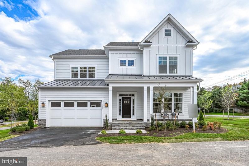 9231 Okla Dr, Fairfax, VA 22031