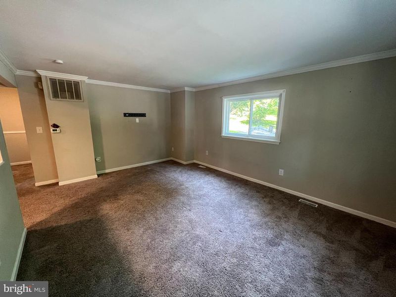 18402 Cedar Dr #A, Triangle, VA 22172