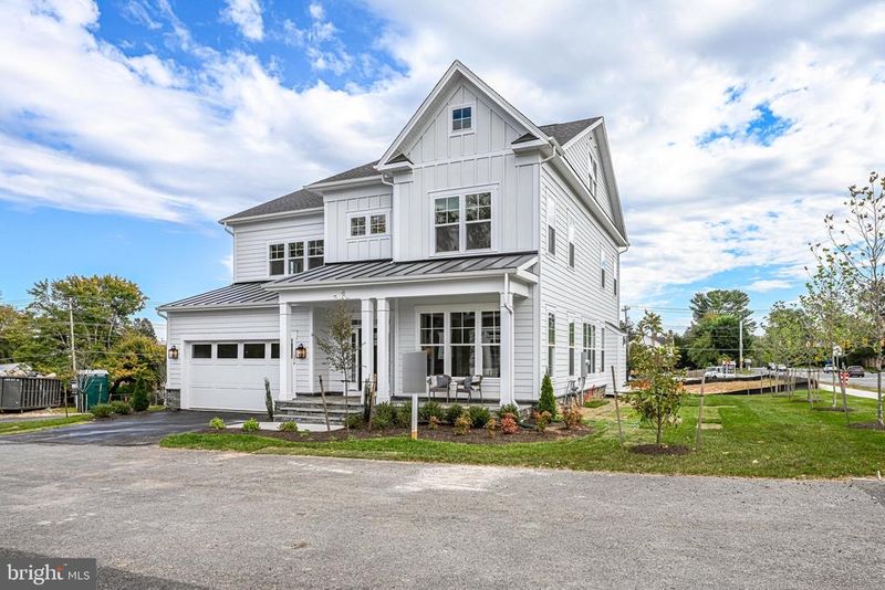 9231 Okla Dr, Fairfax, VA 22031