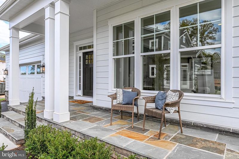 9231 Okla Dr, Fairfax, VA 22031