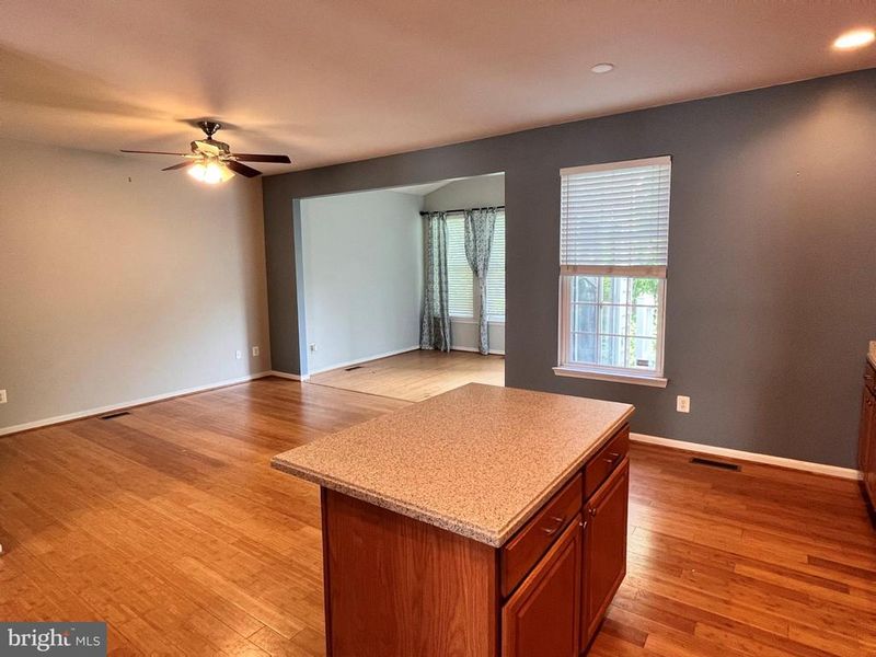 11821 Medway Church Loop, Manassas, VA 20109