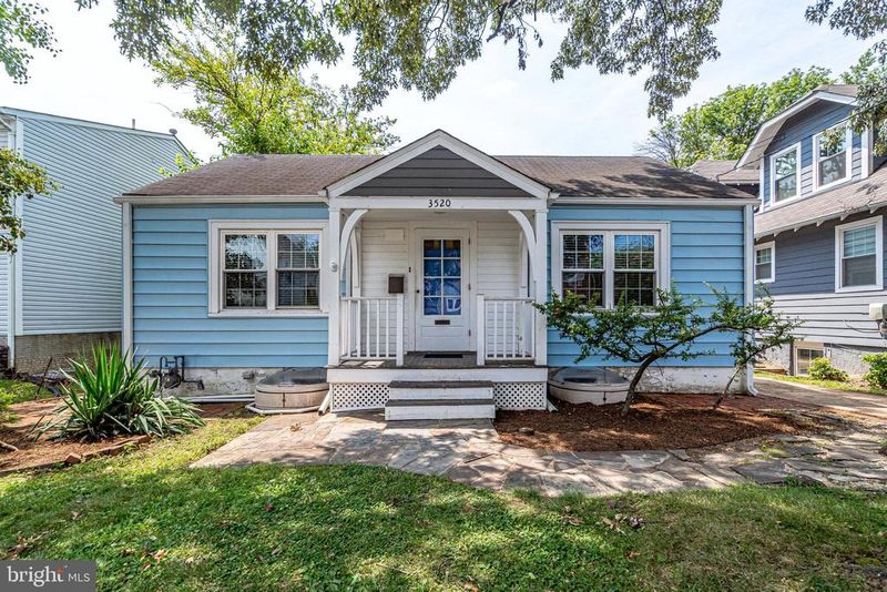 3520 14th St N, Arlington, VA 22201
