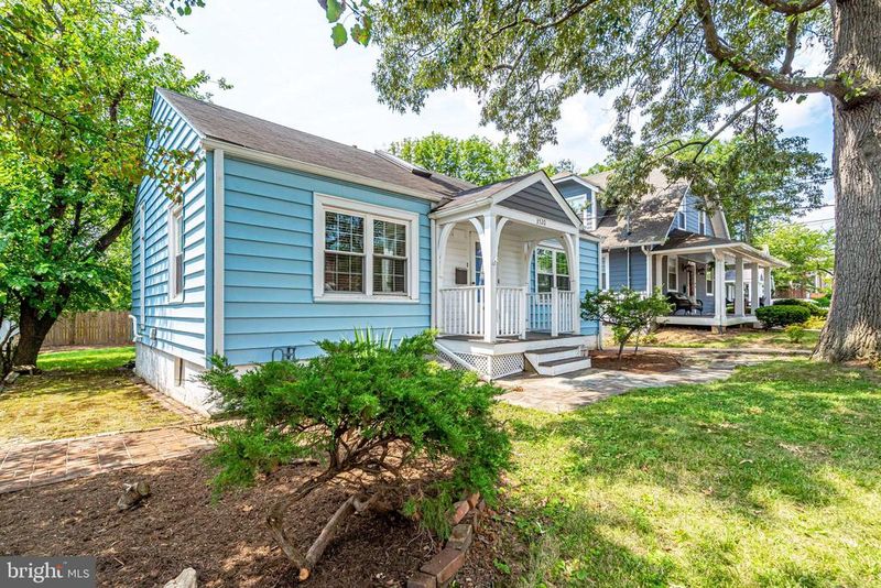 3520 14th St N, Arlington, VA 22201