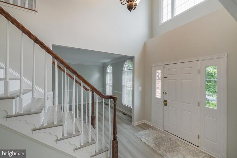 22829 Queensbridge Dr, Ashburn, VA 20148