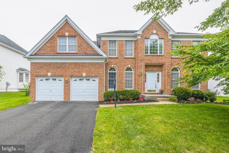 22829 Queensbridge Dr, Ashburn, VA 20148