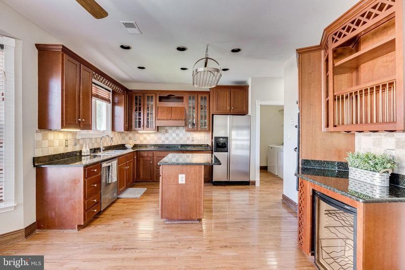20659 Cutwater Pl, Potomac Falls, VA 20165