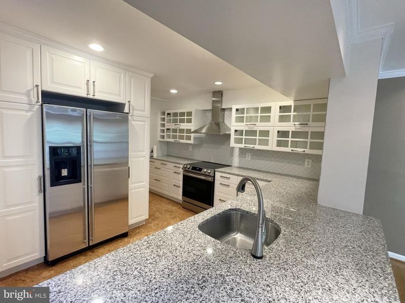 1819 Duffield Ln, Alexandria, VA 22307