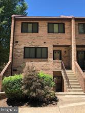 3853 Steppes Ct #B, Falls Church, VA 22041