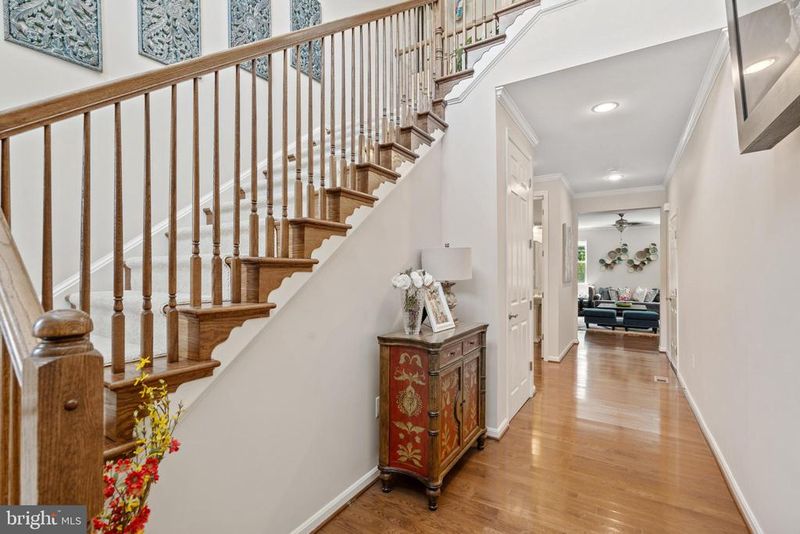 20489 Rolling Water Ter, Ashburn, VA 20147