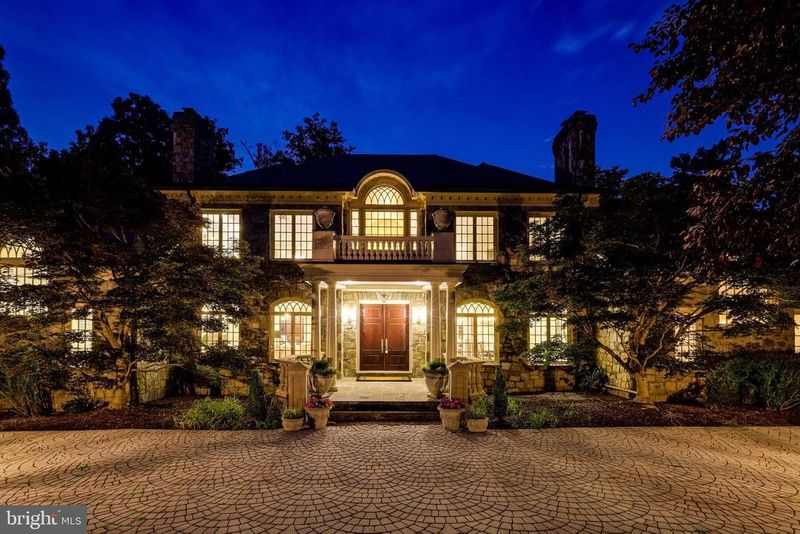 7972 Georgetown Pike, Mclean, VA 22102
