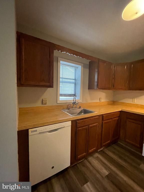 102 Buckingham Ln #301, Stafford, VA 22556