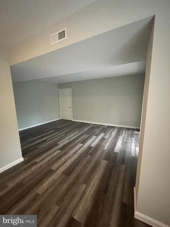 102 Buckingham Ln #301, Stafford, VA 22556