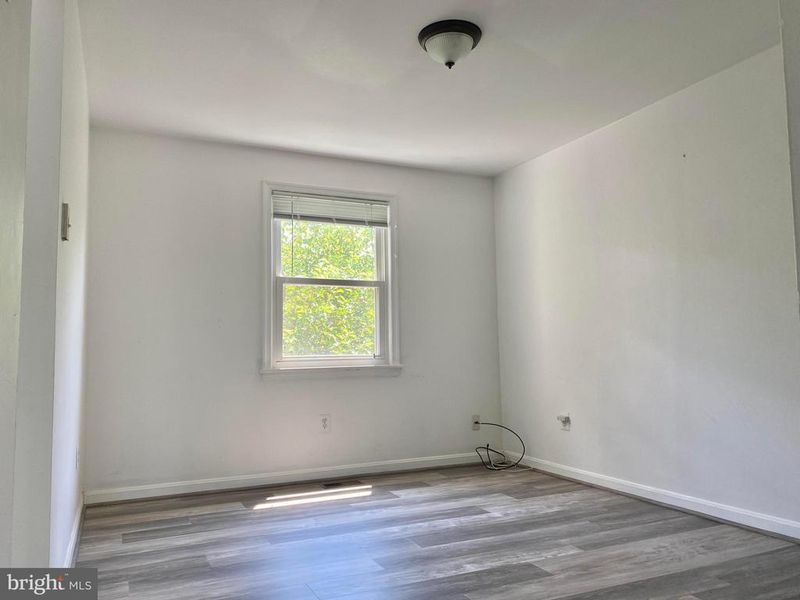 7351 Crestleigh Cir, Alexandria, VA 22315
