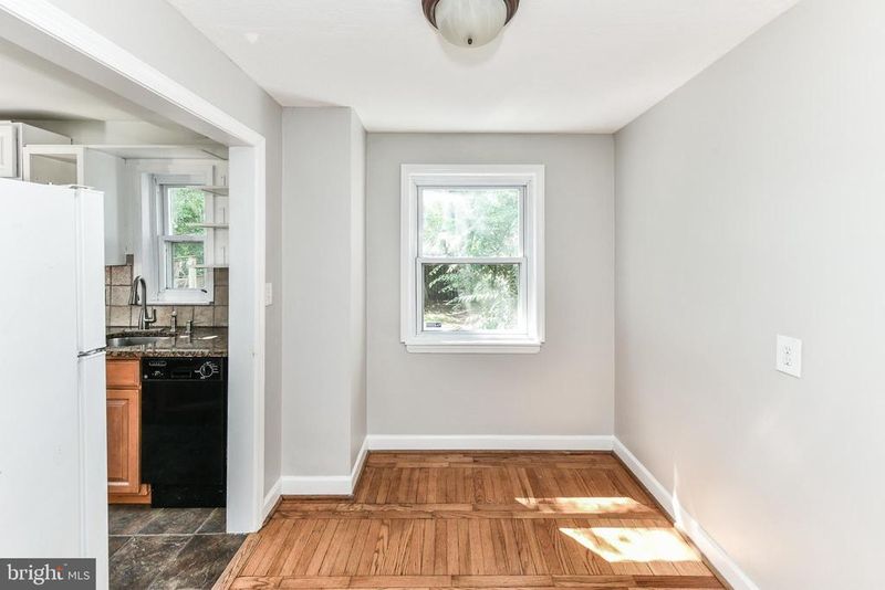 3208 9th St S, Arlington, VA 22204