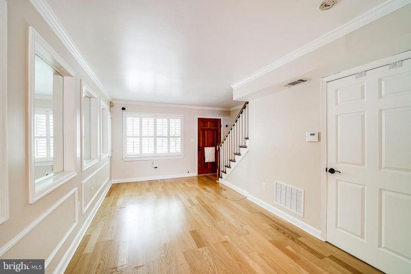 1317 Queen St, Alexandria, VA 22314