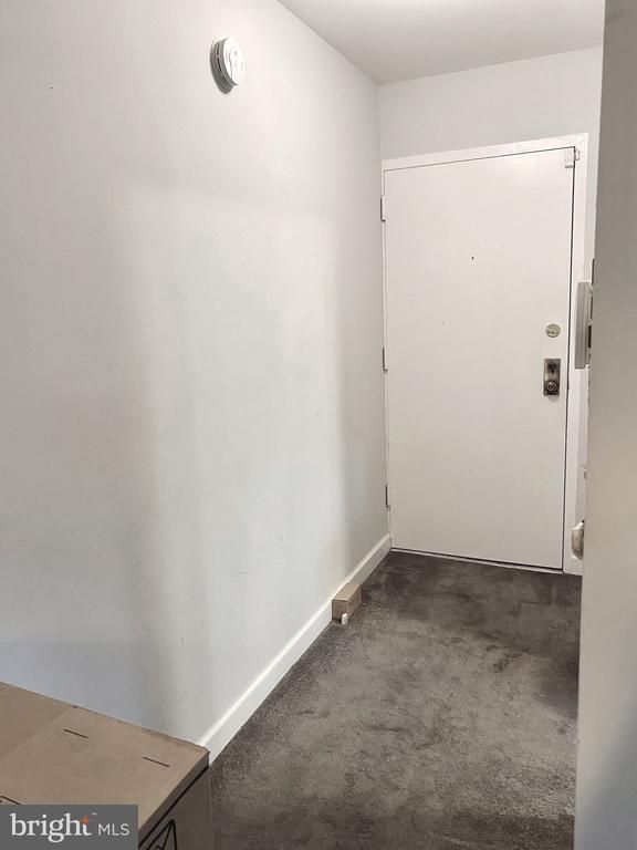 6437 Richmond Hw #201, Alexandria, VA 22306
