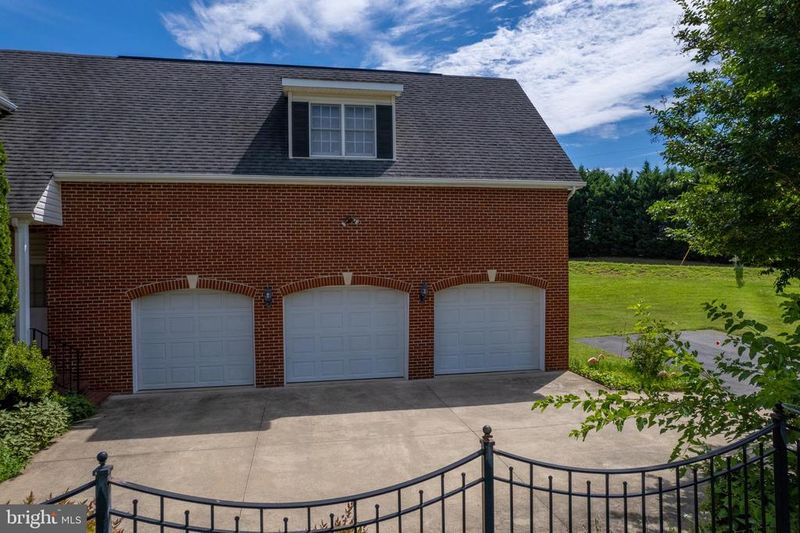 3356 Park Mills Rd, Adamstown, MD 21710