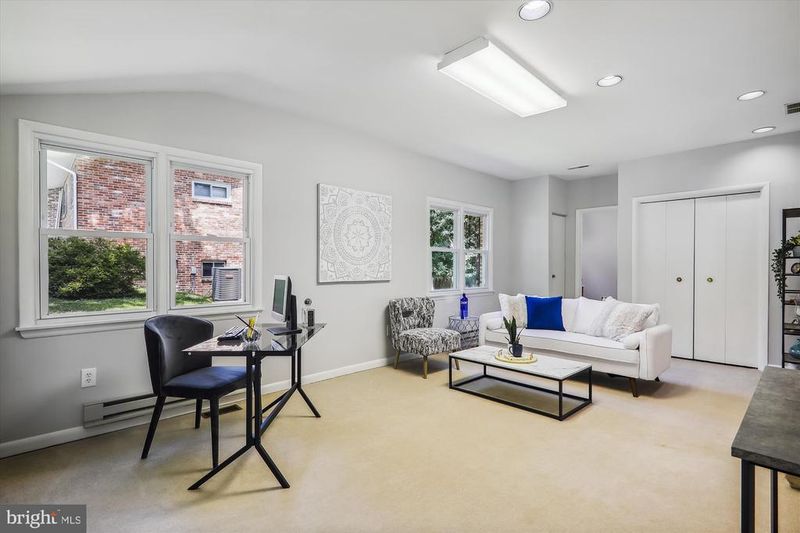 601 Bromley St, Silver Spring, MD 20902