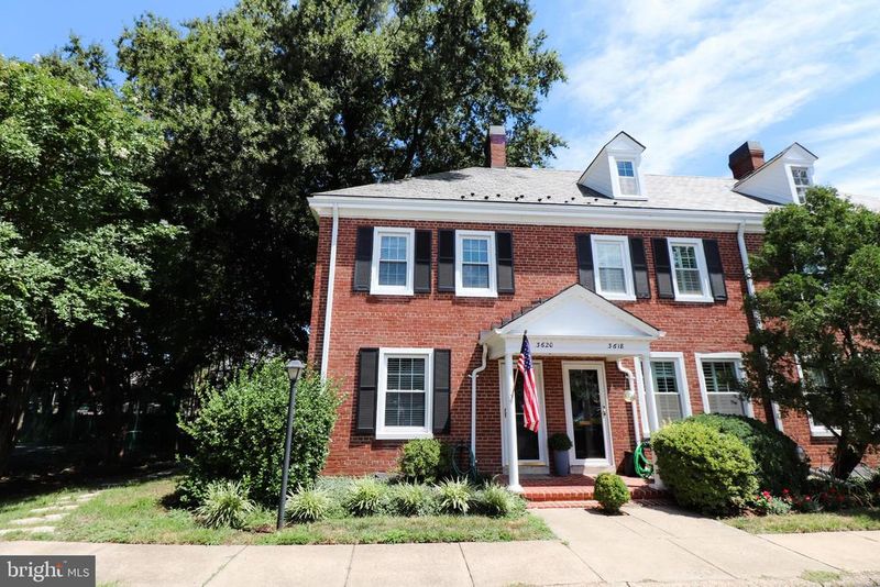 3620 S Taylor St, Arlington, VA 22206