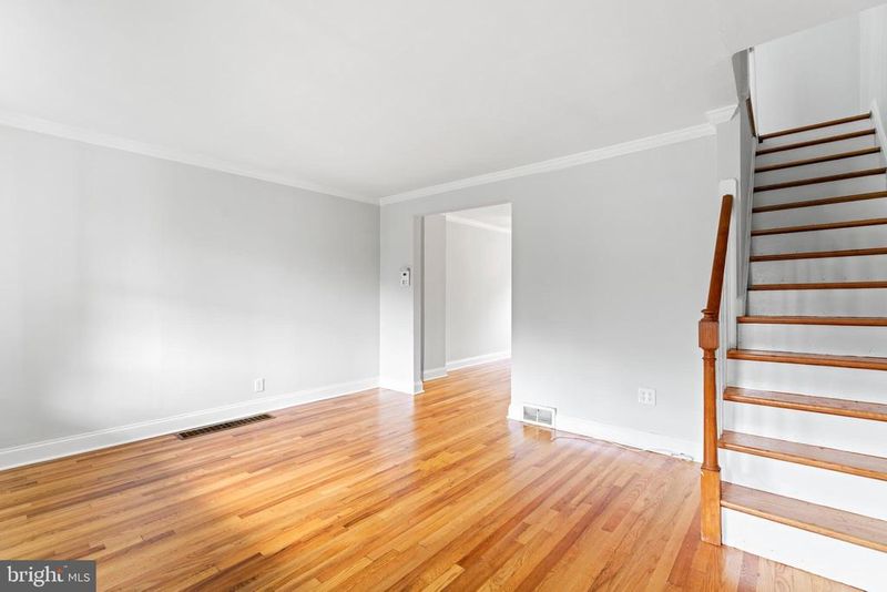 313 Grove Park Rd, Brooklyn Park, MD 21225
