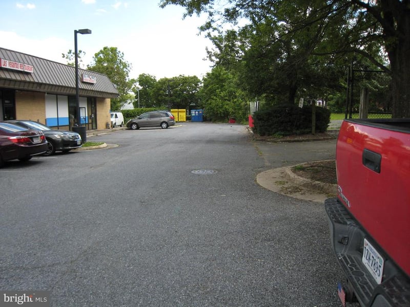 6341 S Kings Hw S, Alexandria, VA 22306