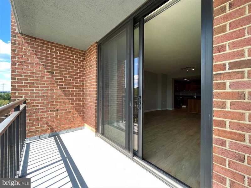 2451 Midtown Ave #917, Alexandria, VA 22303