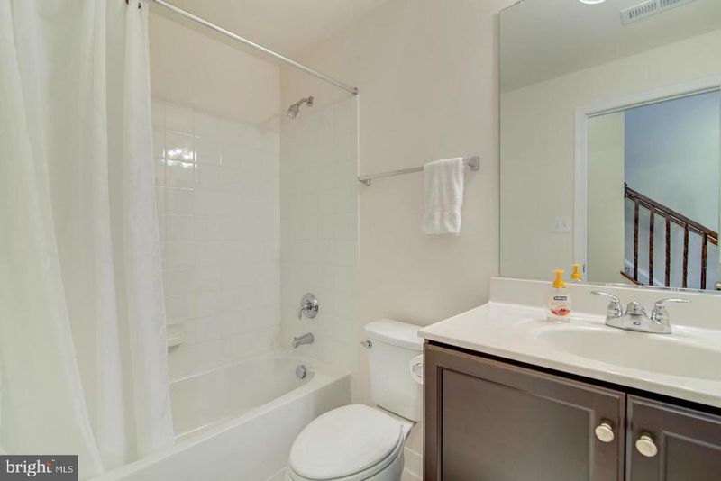 42261 Riggins Ridge Ter, Brambleton, VA 20148