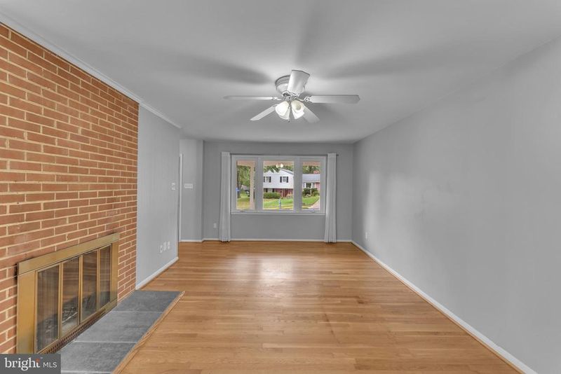 7908 Jansen Dr, Springfield, VA 22152