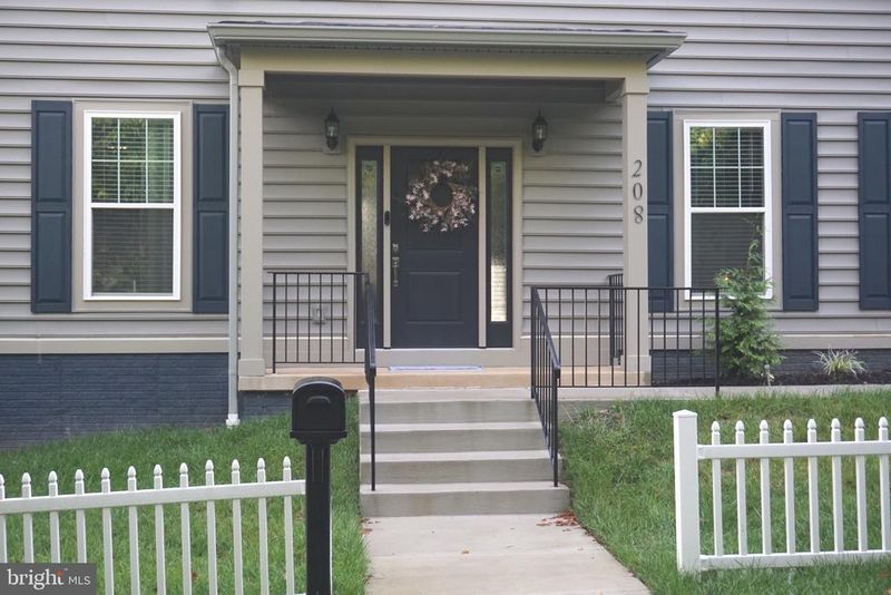208 Bryan Ave, Gaithersburg, MD 20877
