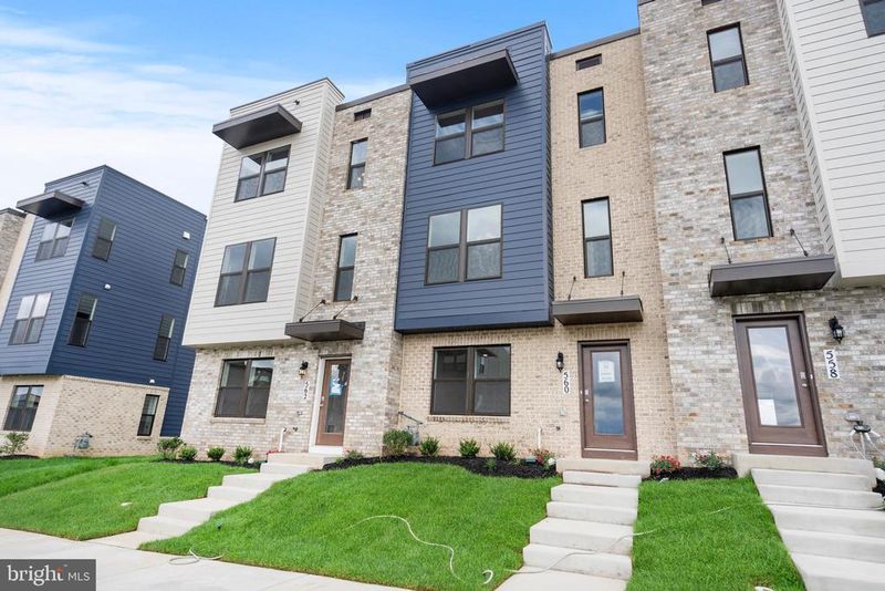 560 Union St, Frederick, MD 21701