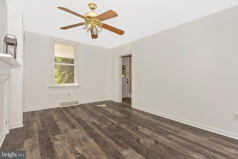 13634 Glissans Mill Rd, Mount Airy, MD 21771