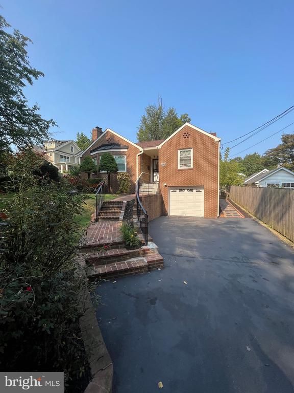 9003 3rd Ave, Silver Spring, MD 20910