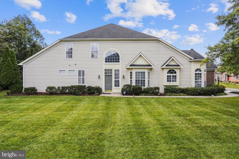 20899 Royal Villa Ter, Potomac Falls, VA 20165