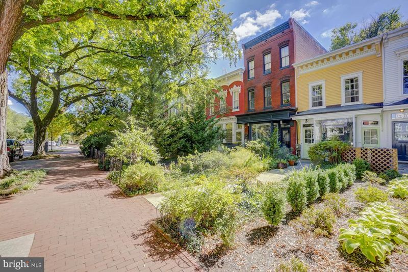 411 E Capitol St SE, Washington, DC 20003