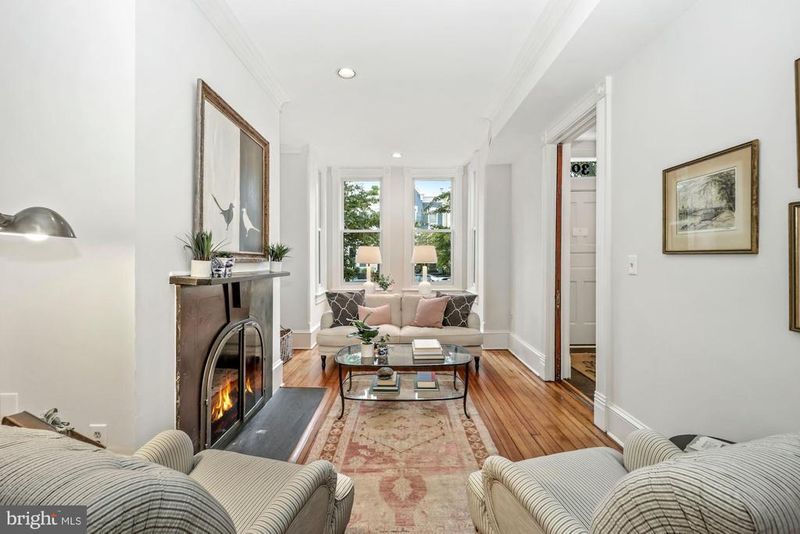 304 E St NE, Washington, DC 20002