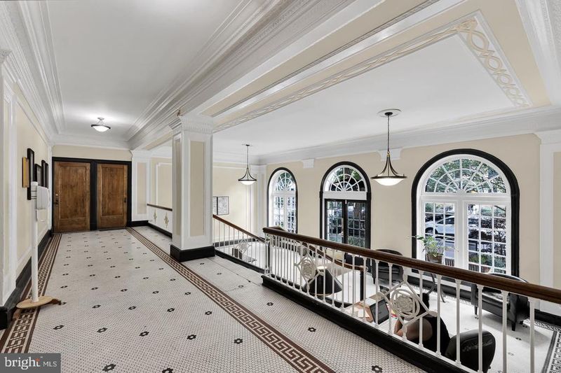 1725 17th St NW #209, Washington, DC 20009