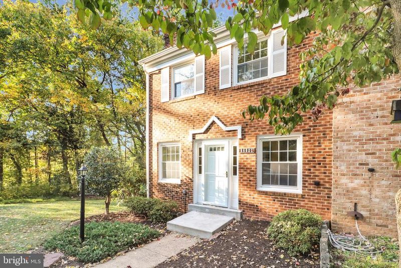14820 Smethwick Pl, Centreville, VA 20120