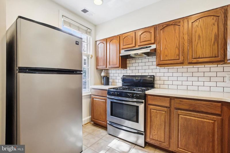 1680 Kramer St NE, Washington, DC 20002