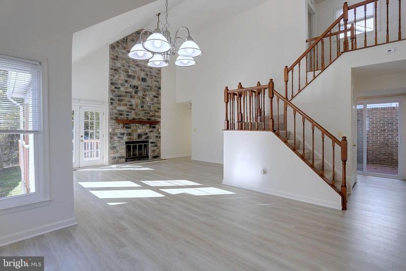 9323 Creekview Dr, Laurel, MD 20708