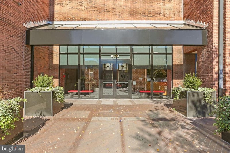 3251 Prospect St NW #401, Washington, DC 20007